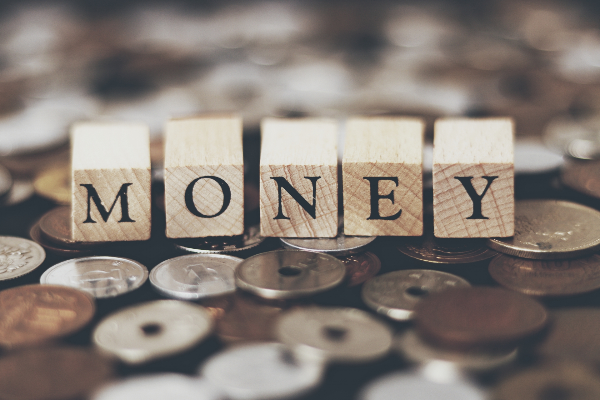 死亡後に預金を引き出すとどうなる？違法性とトラブルを解説